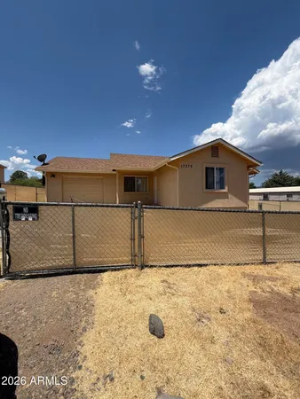 $299,999 | 17279 East Lakeview Drive, Mayer, AZ 86333