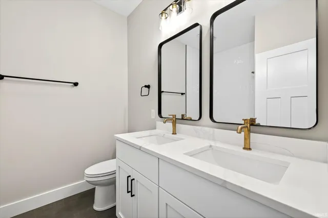 $780,000 | 724 East Crestline Drive, Bloomington, IN 47401