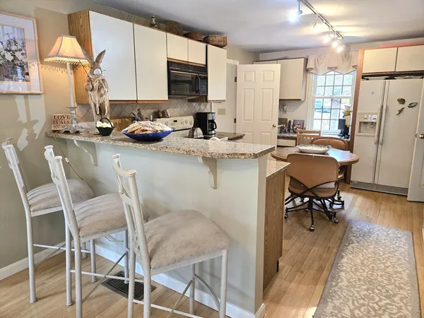 $3,900 | 50 Hane Road, Barnstable, MA 02648