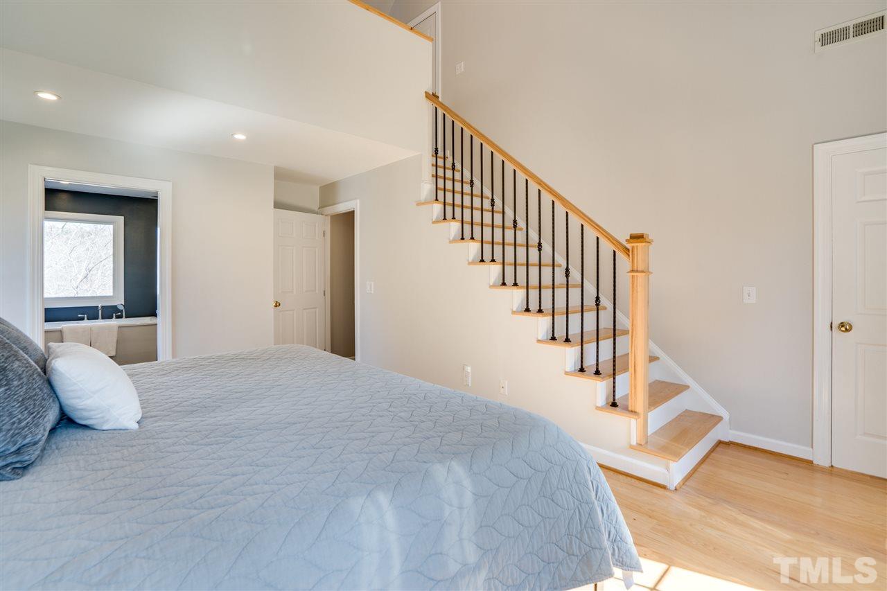 404 Manor Ridge Road Carrboro, NC 27510 - Photo 14 of 25