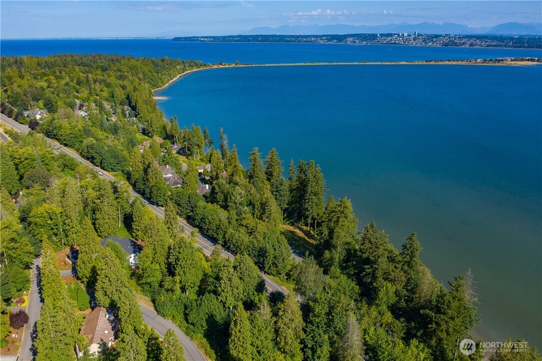 5368 Canvasback Loop Blaine, WA 98230 - Photo 7 of 16