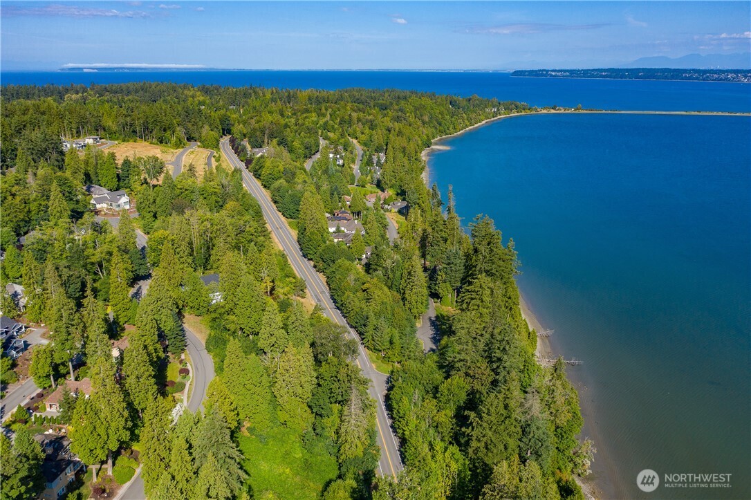 5368 Canvasback Loop Blaine, WA 98230 - Photo 9 of 16