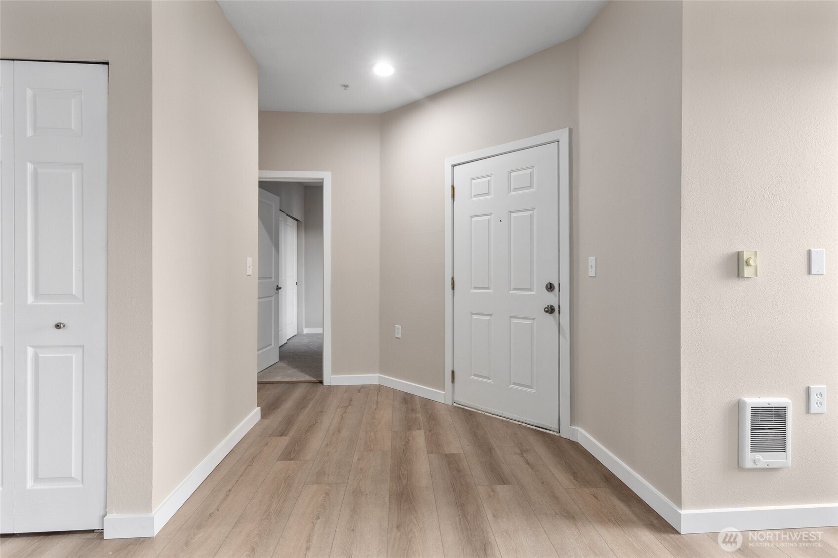 3926 243rd Place Southeast, Unit H101 Bothell, WA 98021 - Photo 2 of 29