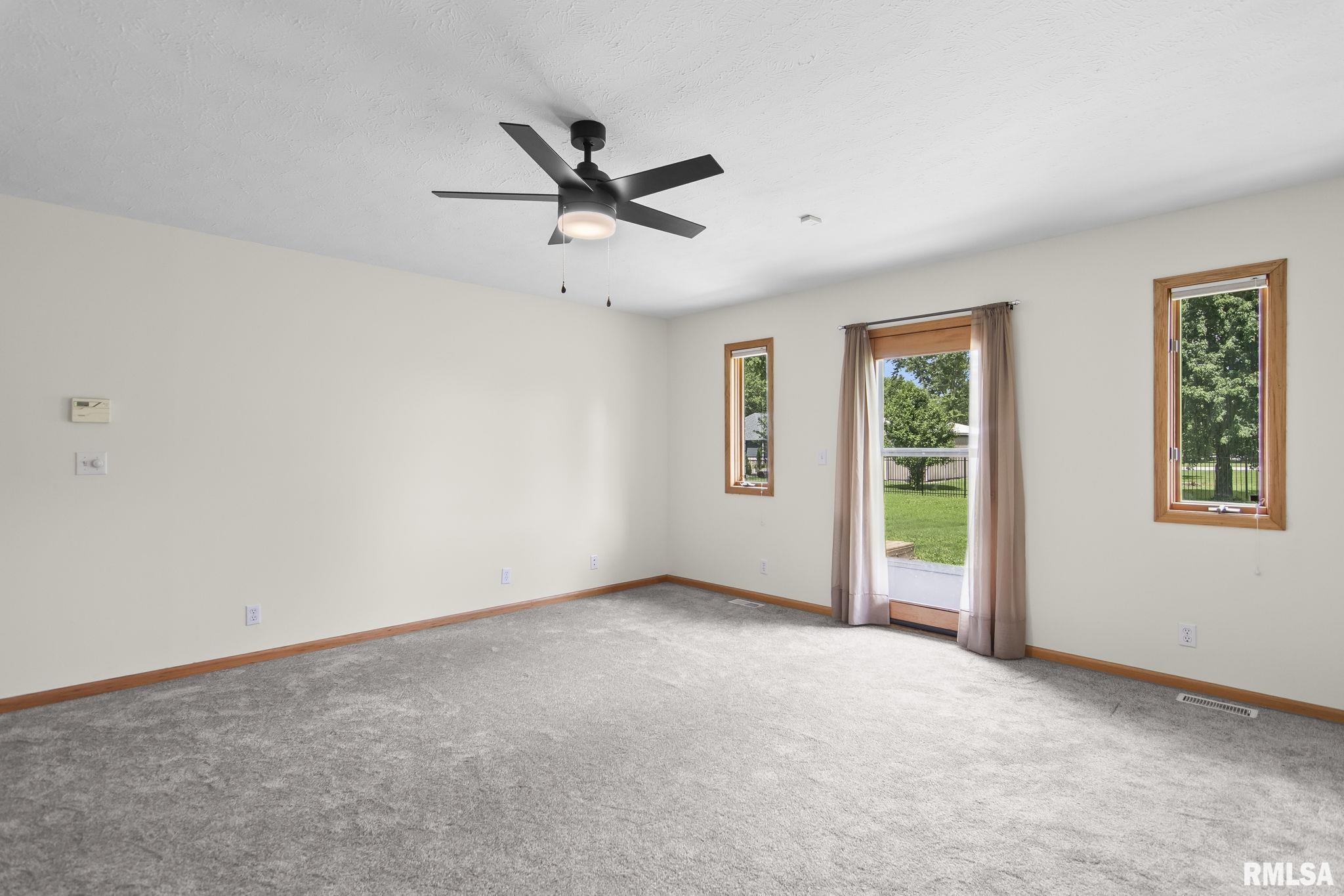 5640 Iron Bridge Road Chatham, IL 62629 - Photo 27 of 54