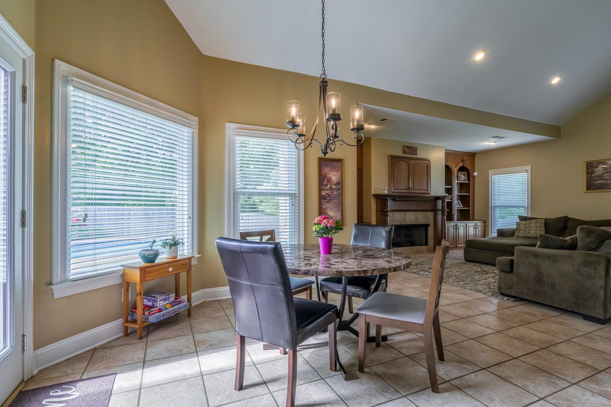 1371 Colbert Cove Collierville, TN 38017 - Photo 9 of 25 Breakfast Nook