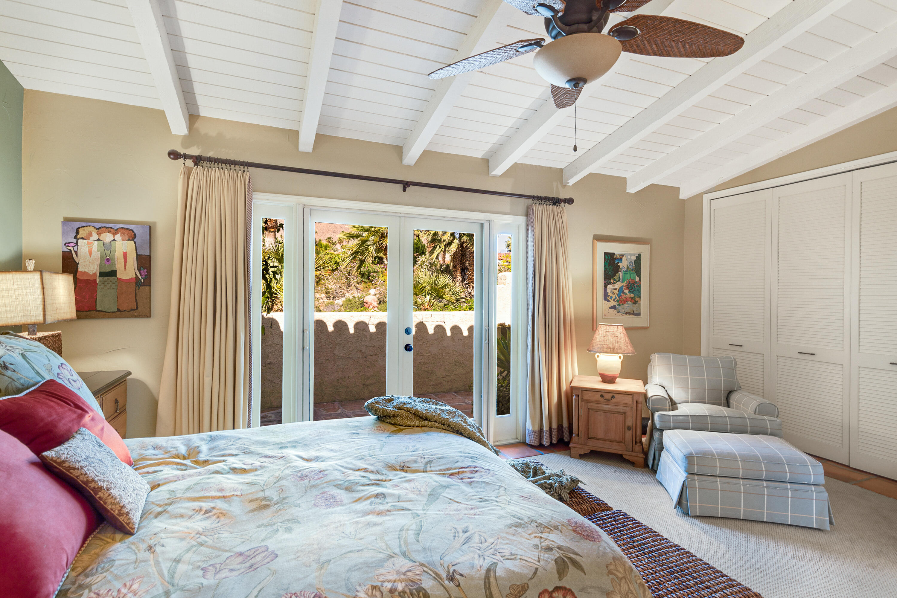 40162 Vía Del Oro Rancho Mirage, CA 92270 - Photo 22 of 34 a bedroom with bed couch and window