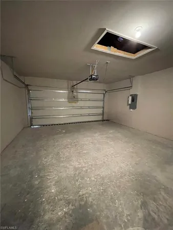 $2,100 | 2802 40th Street Southwest, Lehigh Acres, FL 33976