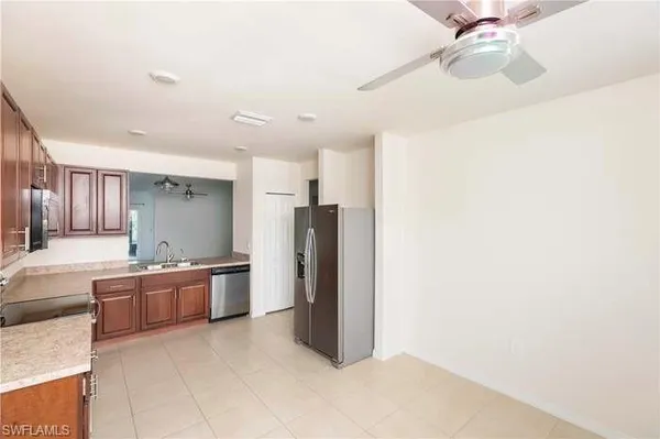 $2,100 | 2802 40th Street Southwest, Lehigh Acres, FL 33976