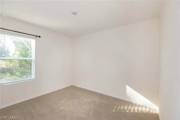 $2,100 | 2802 40th Street Southwest, Lehigh Acres, FL 33976