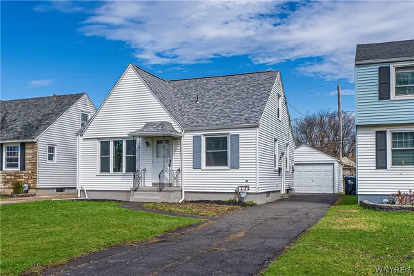 $249,900 | 420 Traverse Boulevard, Tonawanda, NY 14223