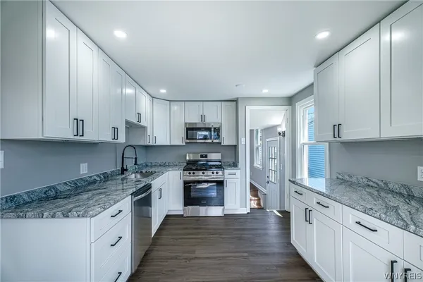 $249,900 | 420 Traverse Boulevard, Tonawanda, NY 14223