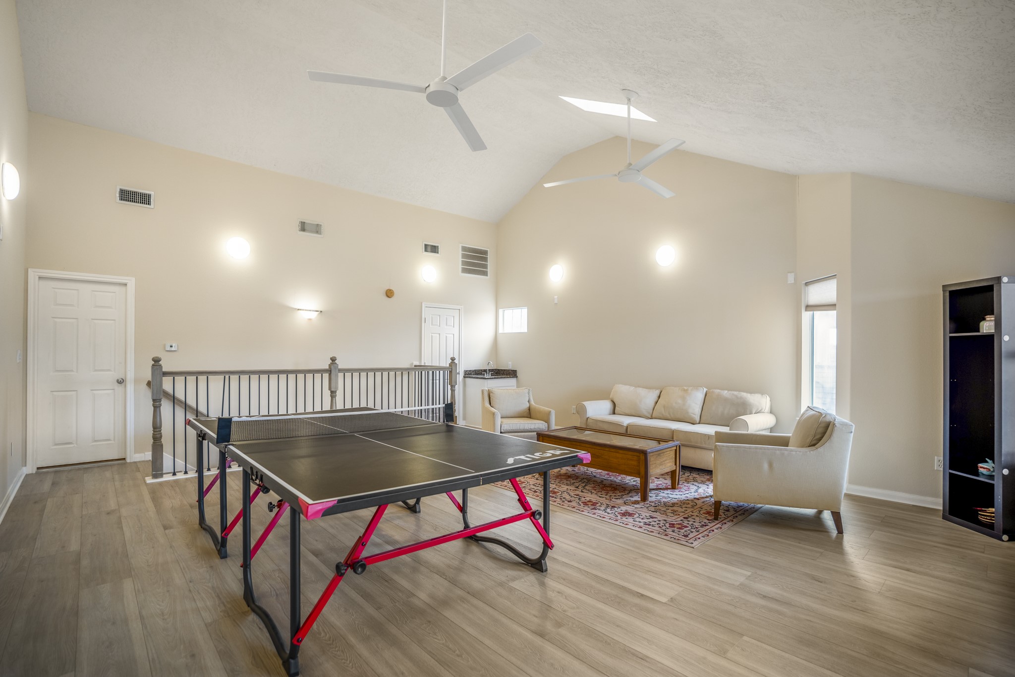 4236 Drake Street Houston, TX 77005 - Photo 33 of 43 Imagine all the fun to be had up here!