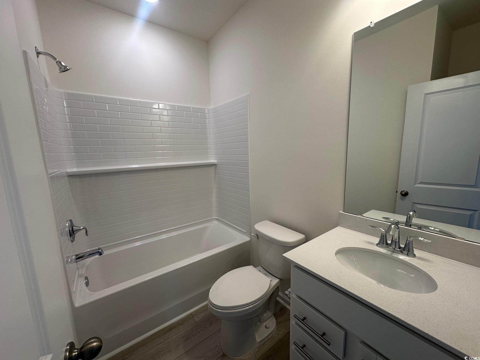 537 Honeyhill Loop Conway, SC 29526 - Photo 15 of 40 Bathroom featuring shower / washtub combination, t