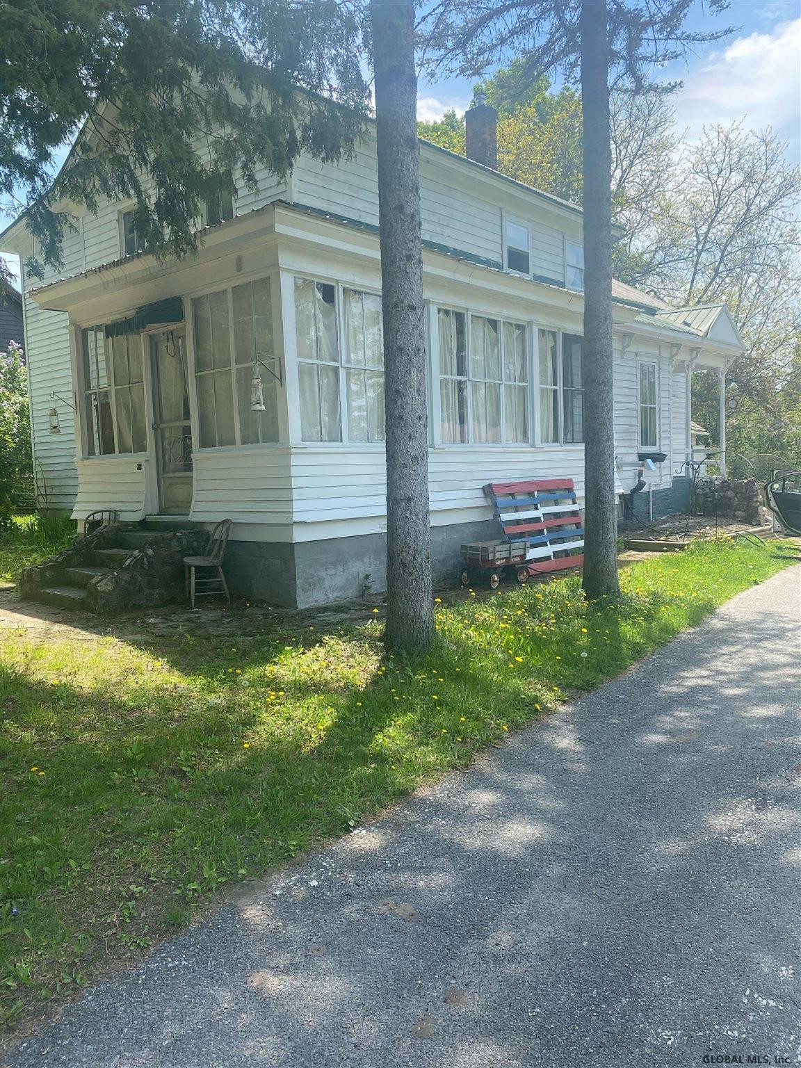 38 Maple Street, Broadalbin, NY 12025 Compass