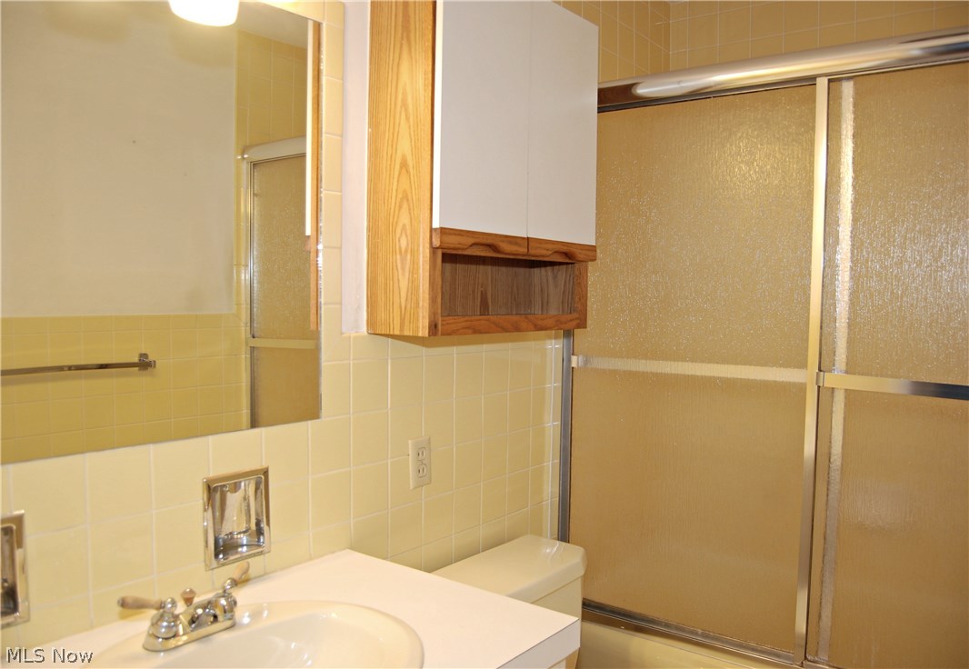 553 Garnette Road Akron, OH 44313 - Photo 13 of 26 Gallery Image 13