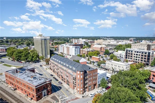 $2,200 | 360 South Elm Street, Greensboro, NC 27401