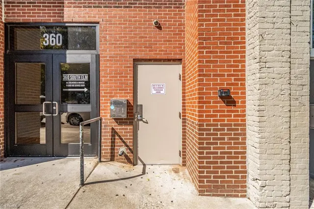 $2,200 | 360 South Elm Street, Greensboro, NC 27401