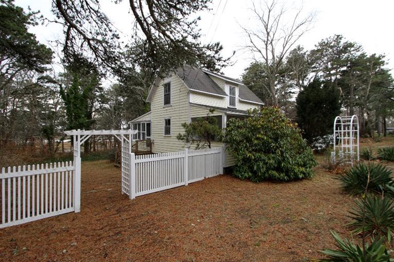 85 Cannon Hill Road Wellfleet, MA 02667 - Photo 1 of 35 Primary Photo