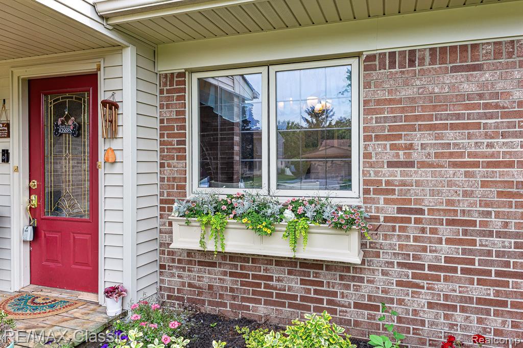 43533 Stuart Court Canton, MI 48187 - Photo 30 of 35