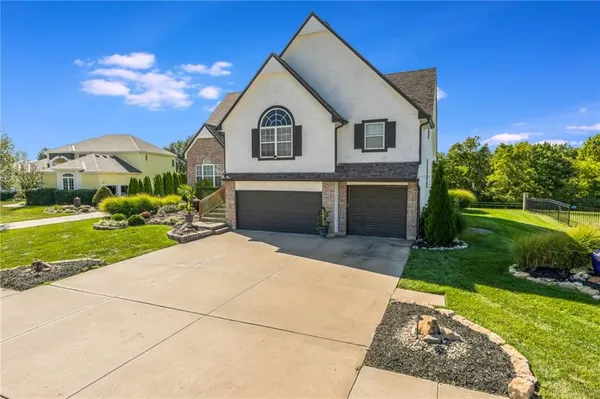 $545,000 | 8718 Ridgeway Court, Kansas City, MO 64138