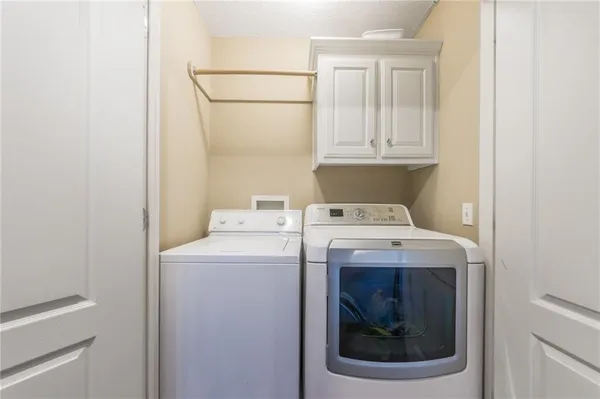 $545,000 | 8718 Ridgeway Court, Kansas City, MO 64138