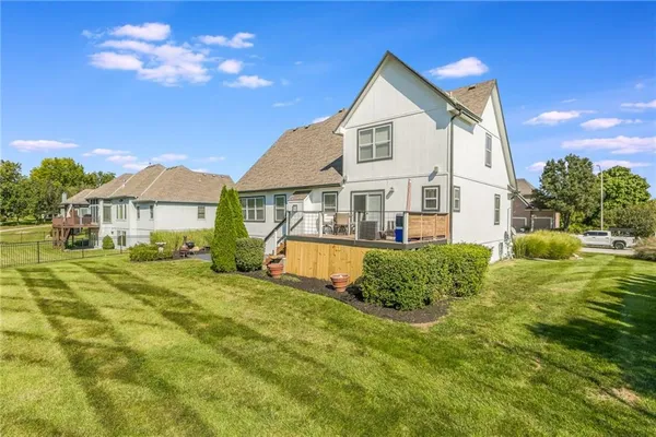 $545,000 | 8718 Ridgeway Court, Kansas City, MO 64138