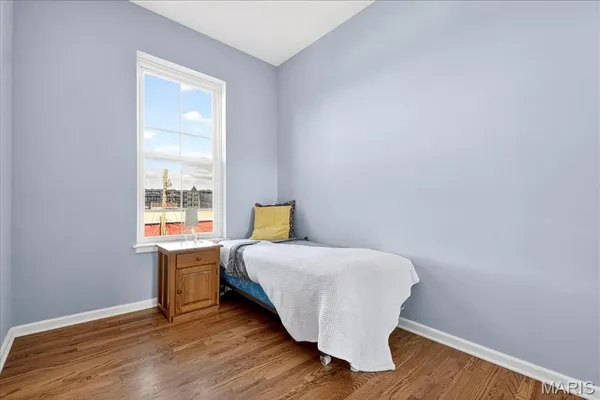 $335,000 | 1323 Shenandoah Avenue, St. Louis, MO 63104