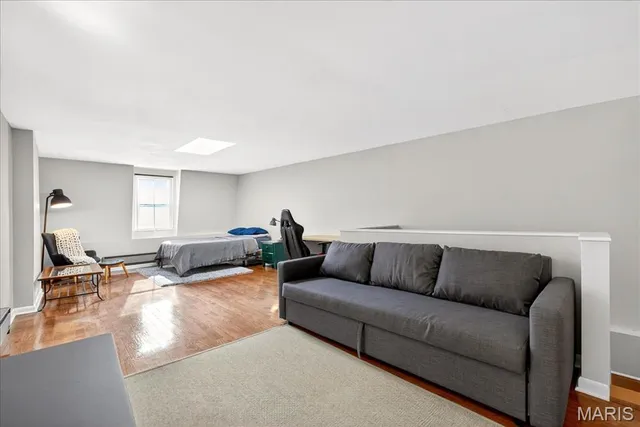 $342,500 | 1323 Shenandoah Avenue, St. Louis, MO 63104