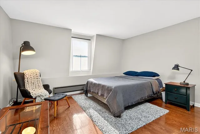 $342,500 | 1323 Shenandoah Avenue, St. Louis, MO 63104