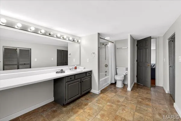 $335,000 | 1323 Shenandoah Avenue, St. Louis, MO 63104