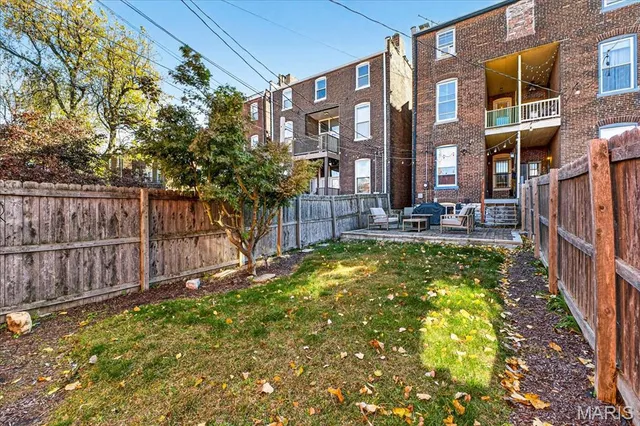 $342,500 | 1323 Shenandoah Avenue, St. Louis, MO 63104