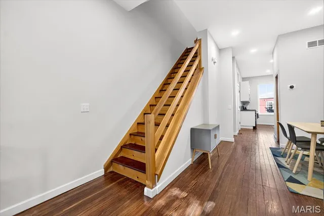 $342,500 | 1323 Shenandoah Avenue, St. Louis, MO 63104