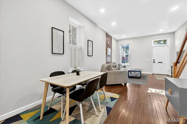 $342,500 | 1323 Shenandoah Avenue, St. Louis, MO 63104