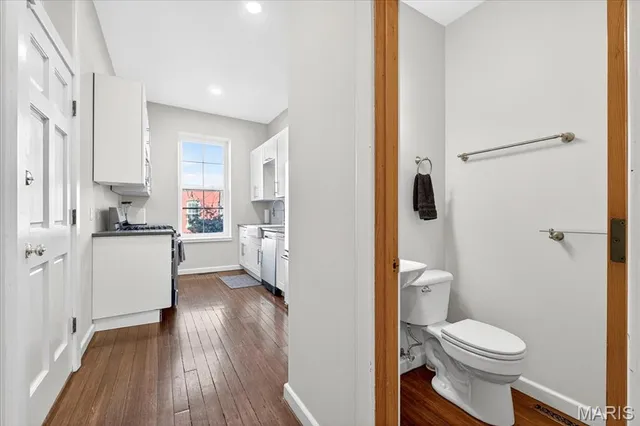 $342,500 | 1323 Shenandoah Avenue, St. Louis, MO 63104