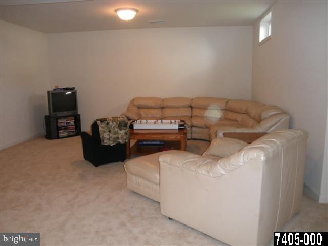 2550 Codorus Lane Spring Grove, PA 17362 - Photo 16 of 19