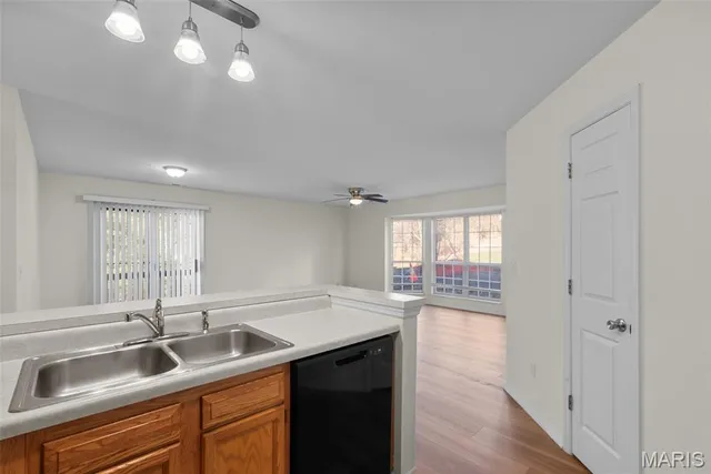 $180,000 | 1724 Whispering Creek Drive, Unit A, Ballwin, MO 63021