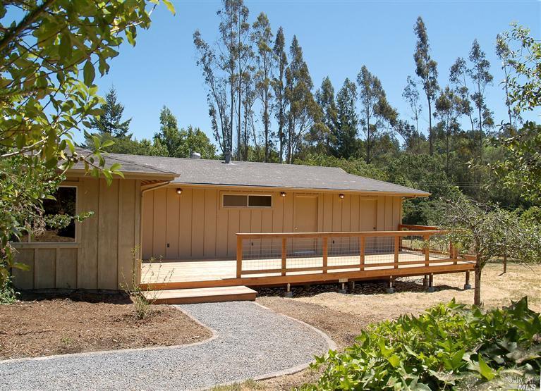 770 West Sexton Road Sebastopol, CA 95472 - Photo 1 of 1 a view of a backyard with a garden
