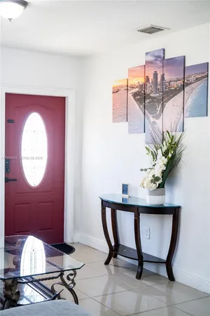 $2,950 | 690 East 10th Avenue, Unit FRONT, Hialeah, FL 33010