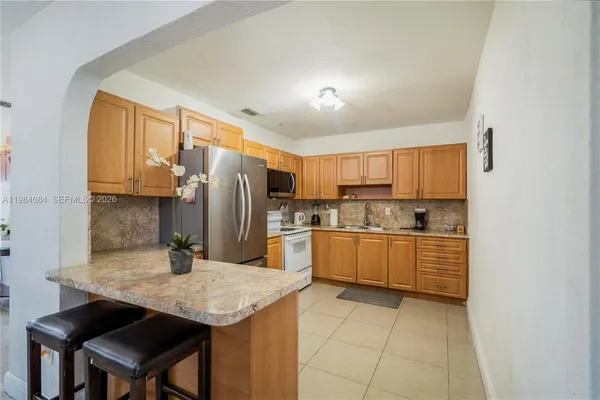 $2,950 | 690 East 10th Avenue, Unit FRONT, Hialeah, FL 33010