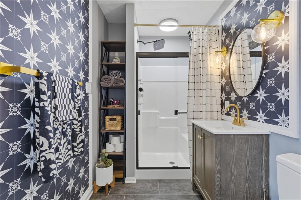 7018 Franklin Road Seven Fields, PA 16046 - Photo 18 of 41