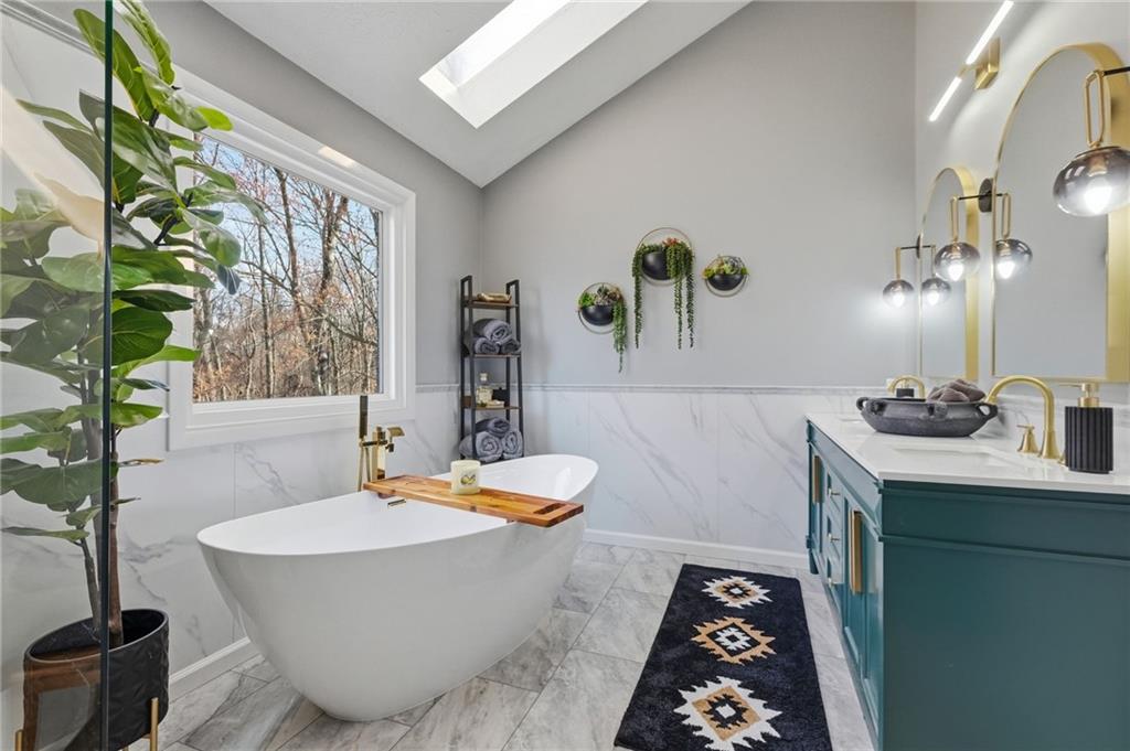 7018 Franklin Road Seven Fields, PA 16046 - Photo 23 of 41