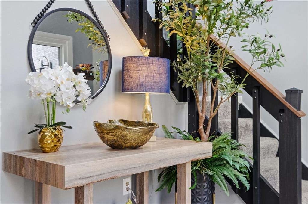 7018 Franklin Road Seven Fields, PA 16046 - Photo 3 of 41