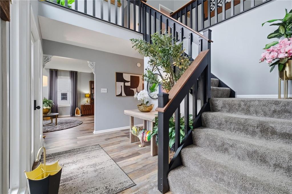 7018 Franklin Road Seven Fields, PA 16046 - Photo 4 of 41