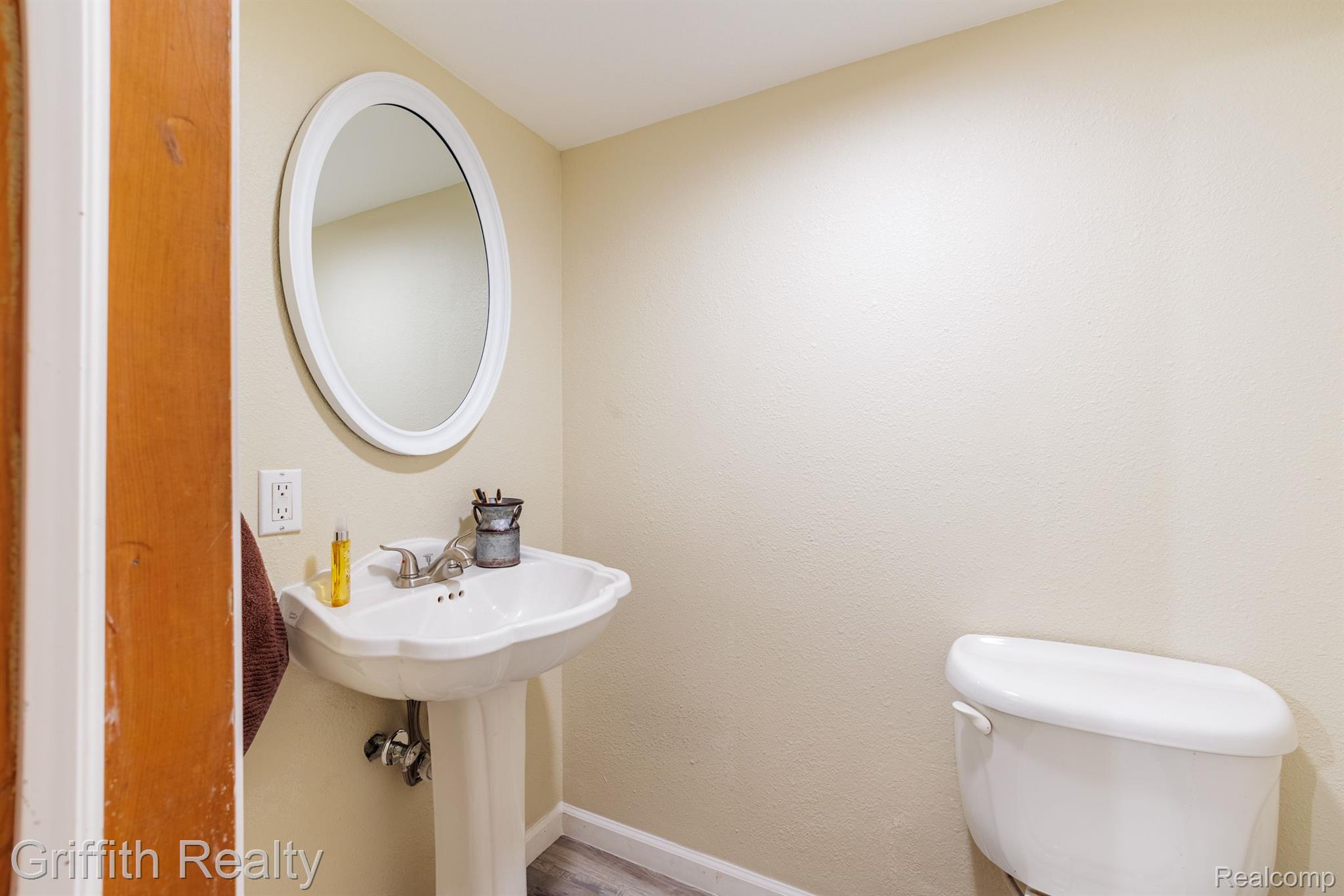442 Okemos Road Mason, MI 48854 - Photo 25 of 34 Gallery Image 25