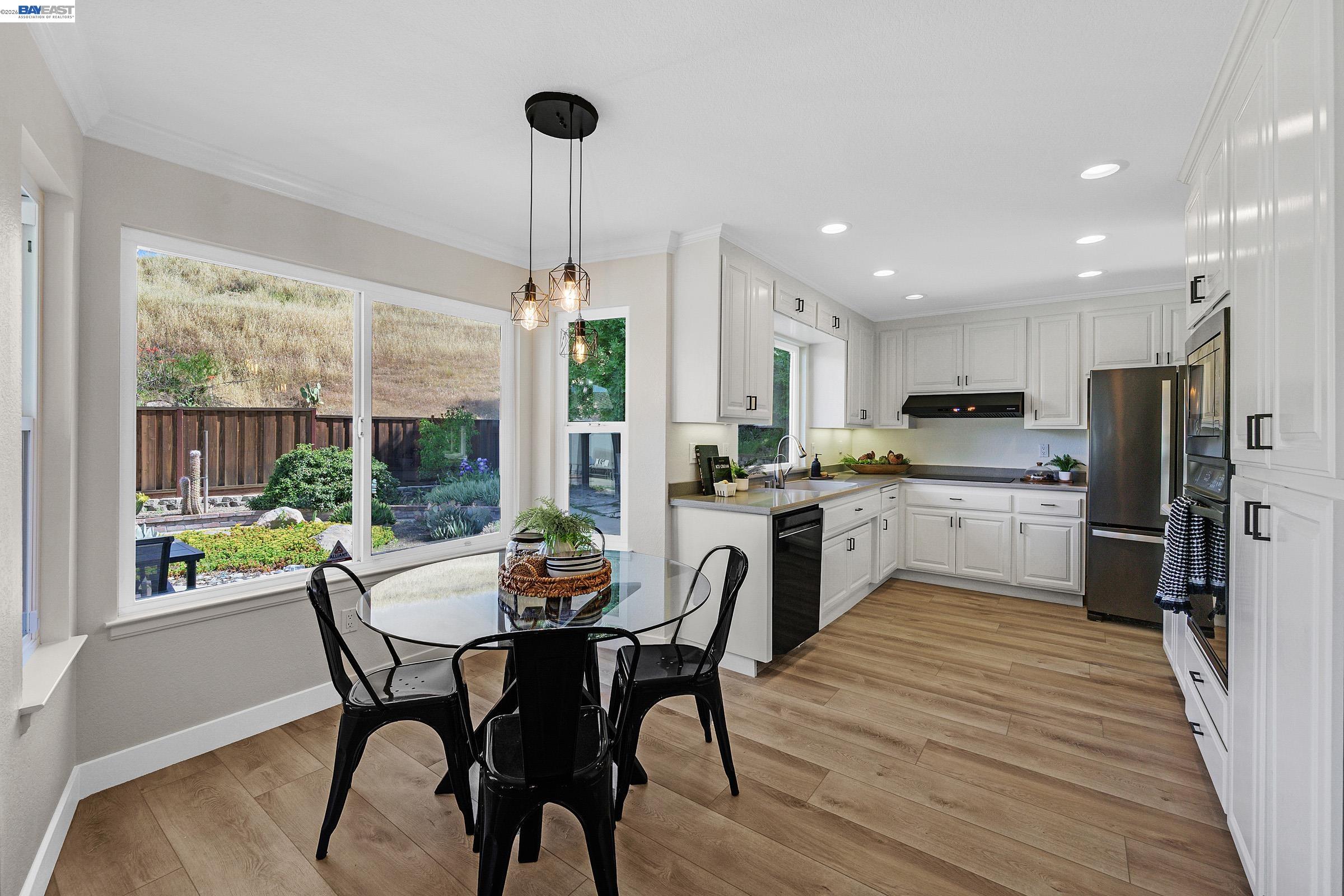 7487 Quartz Circle Dublin, CA 94568 - Photo 9 of 37