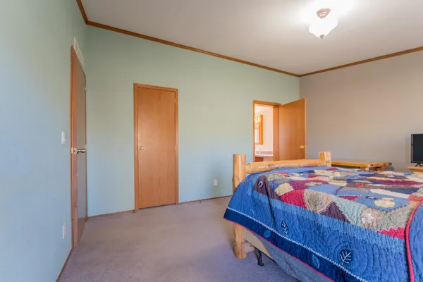 $334,900 | 53 Del-Ray Drive, Lander, WY 82520