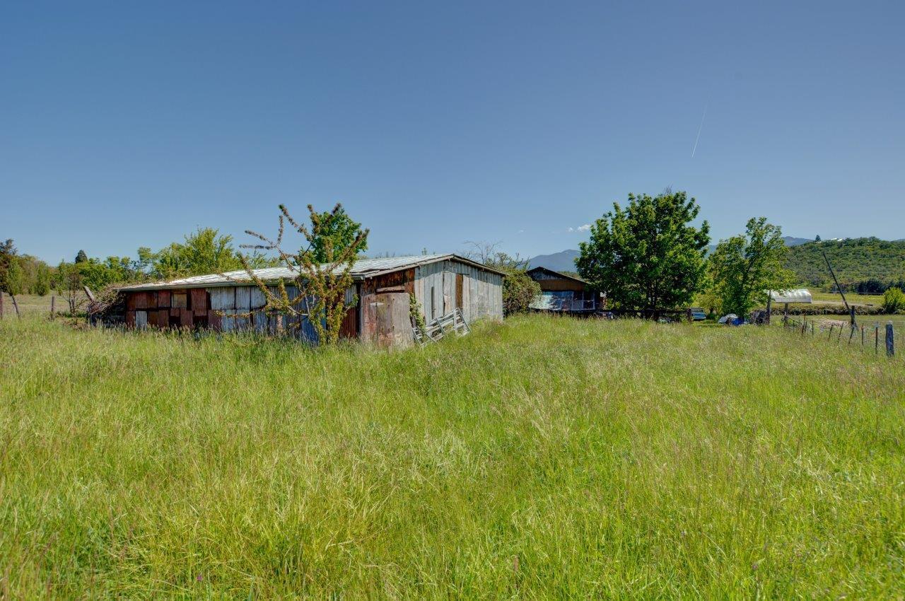 4375 Fern Valley Road Medford, OR 97504 - Photo 47 of 49 46