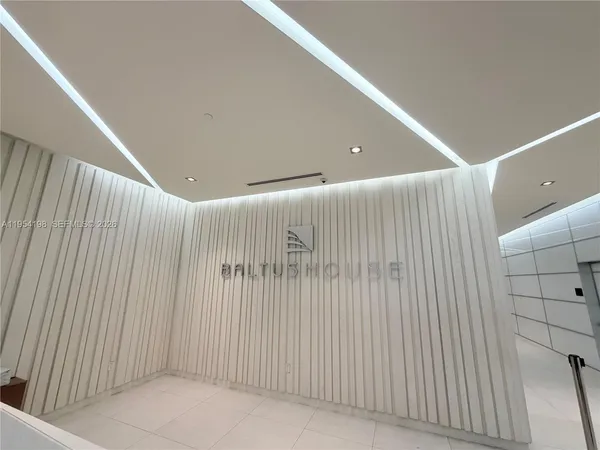 $395,000 | 4250 Biscayne Boulevard, Unit 1014, Miami, FL 33137