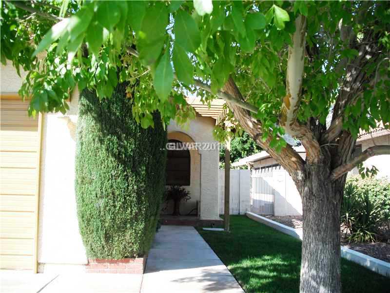 6448 West Plumcrest Road Las Vegas, NV 89108 - Photo 4 of 26 Property Photo.
