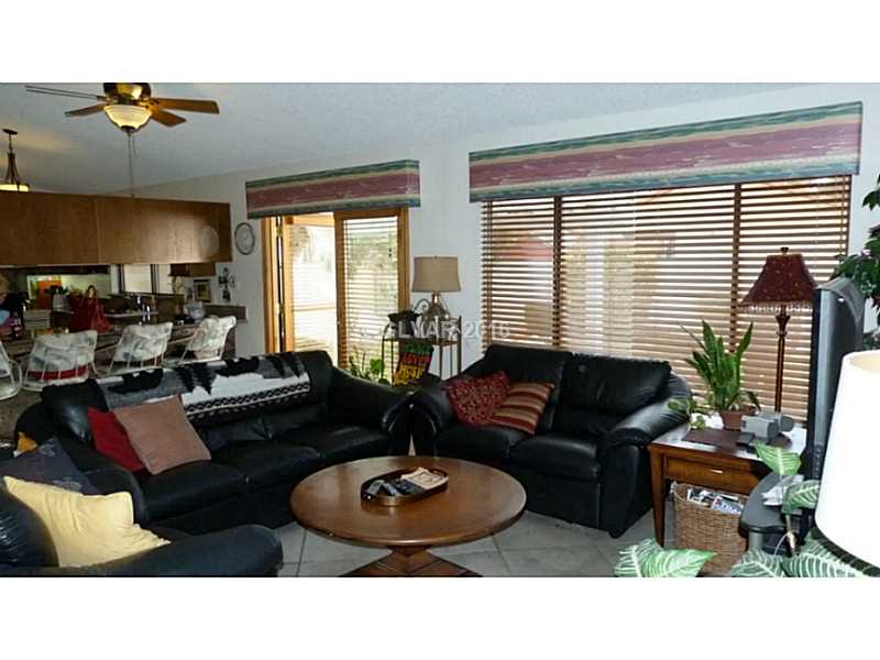 6448 West Plumcrest Road Las Vegas, NV 89108 - Photo 10 of 26 Property Photo.